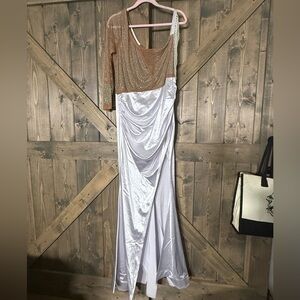 Elegant Women's Dress XL